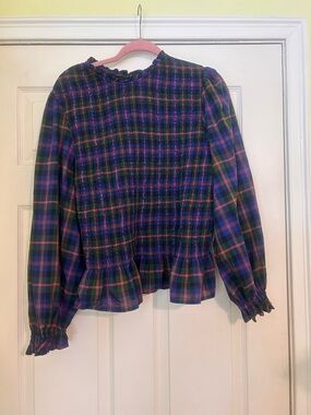 Old Navy Long Sleeve Plaid Smocked Top